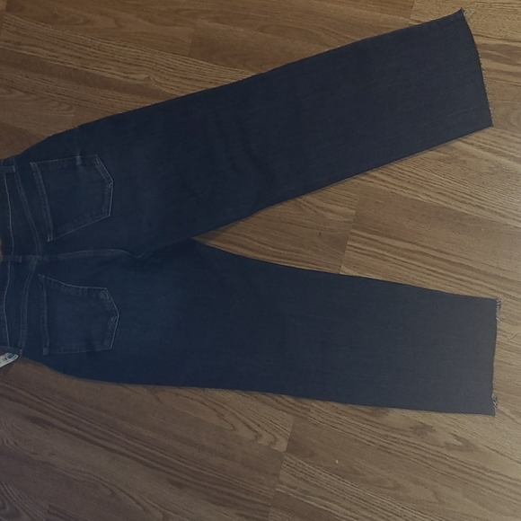 New Old Navy distressed SKI-HI STRAIGHT button fly jeans sizes 8 petit - Picture 6 of 6